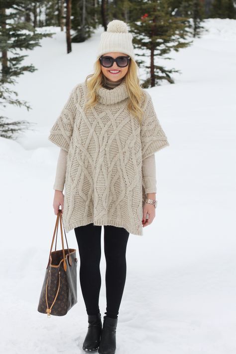 Cozy Cape in #BigSky | @bowsandsequins Montana Winter Outfits, Simple Winter Outfit Ideas, Poncho Sweater With Sleeves, Montana Yellowstone, Cape Sweater Ponchos, Montana Winter, Poncho Fashion, Poncho Outfit, Simple Winter Outfits