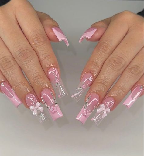 Long Nails Flowers, Baby Pink Long Nails, Gen Nails, Pink Long Nails, Prom Nail Ideas, Nail Ideas Spring, Flowers Coquette, Mc Nails, Nails Latina