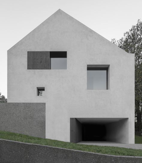 Pleated B Villa  / bergmeisterwolf architekten Beton House Architecture, Concrete Facade Architecture, Limestone Facade Architecture, Fiber Cement Facade Architecture, Precast Concrete Architecture, Agricultural Land, Farmhouse Architecture, Storey Homes, Concrete House