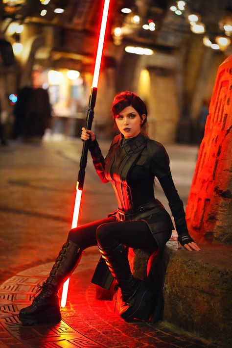 Female Sith Cosplay, Star Wars Female Sith, Star Wars Sith Female, Star Wars Female, Sith Aesthetic, Female Cosplay Ideas, Long Braided Hair, Female Sith, Sith Cosplay