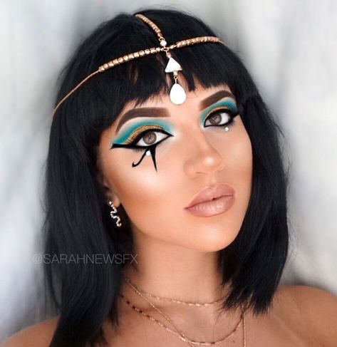 Cleopatra Makeup Ideas, Cleopatra Make-up, Cleopatra Halloween Makeup, Halloween Gate, Egyptian Make Up, Cleopatra Outfit, Disfarces Halloween, Halloween Smink, Cleopatra Makeup