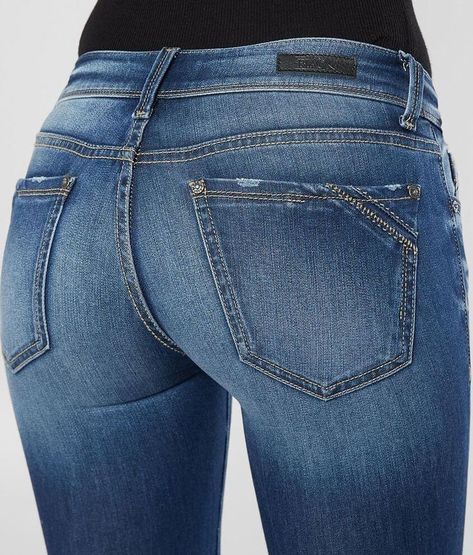 Overalls Women Shorts, Buckle Black Jeans, Jeans Heels Outfit, Compression Clothing, American Eagle Outfits, Ripped Pants, Jeans Outfit Women, Womens Jeans Bootcut, Denim Pocket