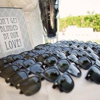 Beach Bridal Shower Favors, Memorable Wedding Favors, Trendy Wedding Favors, Wedding Sunglasses, Favors Ideas, Cheap Favors, Memorable Wedding, Dream Destination Wedding, Wedding Favors Cheap