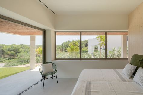 Rectangle Windows Horizontal, Travertine Steps, Fluted Concrete, White Concrete Floors, Spanish Vacation, Curved Patio, Sunken Patio, Menorca Spain, Building Aesthetic