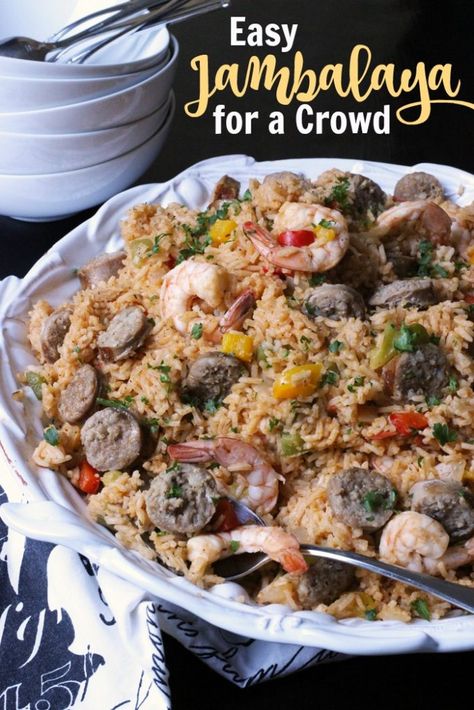 Mardi Gras Recipes, Easy Jambalaya, Mardi Gras Food, Hot Italian Sausage, Creole Recipes, Cajun Recipes, Jambalaya, Cheap Eats, Sea Food