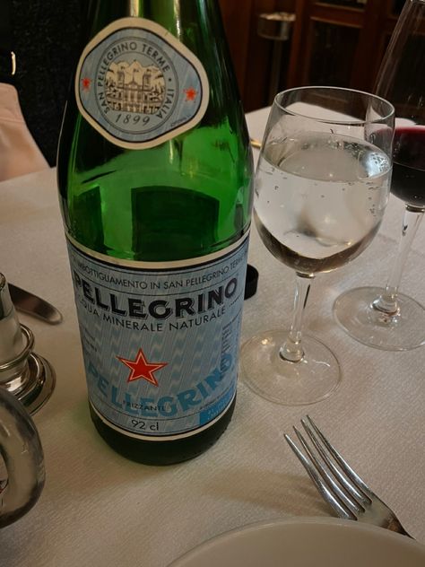 San Pellegrino Aesthetic, 007 Aesthetic, San Pellegrino Sparkling Water, Agua Mineral, Water Aesthetic, San Pellegrino, Water Well, Drink Up, Sparkling Water