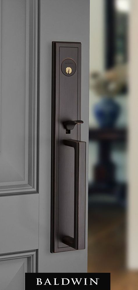 Door Hardware Trends 2020, Frint Door Knobs, Bronze Front Door Hardware, Front Door Handles Black, Outside Door Hardware, Farmhouse Front Door Hardware, Large Door Handle, Modern Front Door Handles Hardware, Front Door Handles Modern Entrance