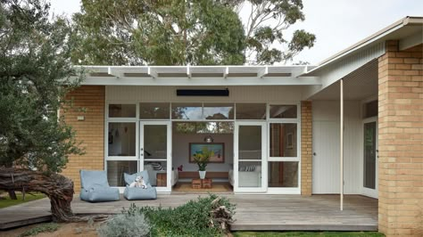 An Architect’s Own Mid-Century Beaumaris Home Restoration Brick Beach House, Motel Renovation, 1950s House Renovation, Blonde Brick, Mid Century Modern Coastal, Veneer Cabinets, Paint Minimal, Orange Brick Houses, 50s Beach