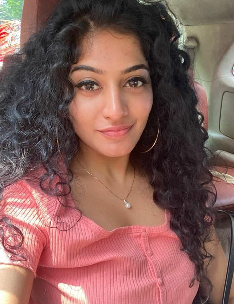 Anjali Nair, Curly Hair Beauty, Quality Over Quantity, Curvy Women Outfits, Something Special, Teen Fashion, Amazing Photography, Beauty Women, Work Hard