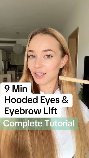 Hooded Eyebrow Shape, How To Lift Face Naturally, Hooded Eyes Surgery, Botox For Hooded Eyes, How To Lift Eyebrows, Hooded Eye Face Yoga, Facial Massage For Hooded Eyes, Eyebrow Lift Massage, Lifted Eyebrows