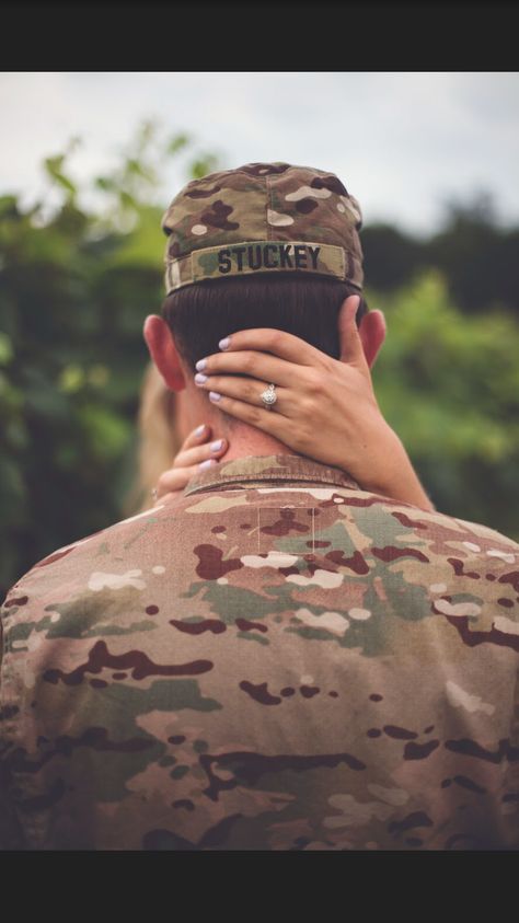 engagement shoot  Military couple  Army  #stuckinlove Army Husband And Wife Photoshoot, Military Couple Photoshoot, Army Photoshoot, Marine Girlfriend, Military Photoshoot, Army Engagement Pictures, Navy Engagement Photos, Military Family Photoshoot, Army Engagement Photos