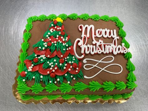 Christmas Cake Square Decoration, Christmas Sheet Cakes Decorated, Square Christmas Cake Designs, Christmas Sheet Cake Designs, Buttercream Christmas Cake, Square Christmas Cake, Christmas Themed Cakes, Christmas Sheet Cake, Holiday Cake Designs