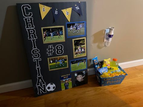 Senior Night Posters Soccer Boyfriend, Girls Soccer Senior Night Posters, Senior Soccer Poster Ideas, Senior Night Gift Ideas Soccer, Senior Night Poster Soccer, Homecoming Boards, Football Senior Night Posters, Soccer Senior Night Gifts, Soccer Collage