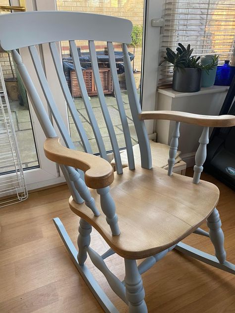 Repurposed Rocking Chair, Upcycle Rocking Chair, Upcycled Rocking Chair, Boho Rocking Chair, Painted Rocking Chair Ideas, Painted Chairs Diy, Rocking Chair Makeover, Painted Rocking Chairs, Antique Rocking Chairs