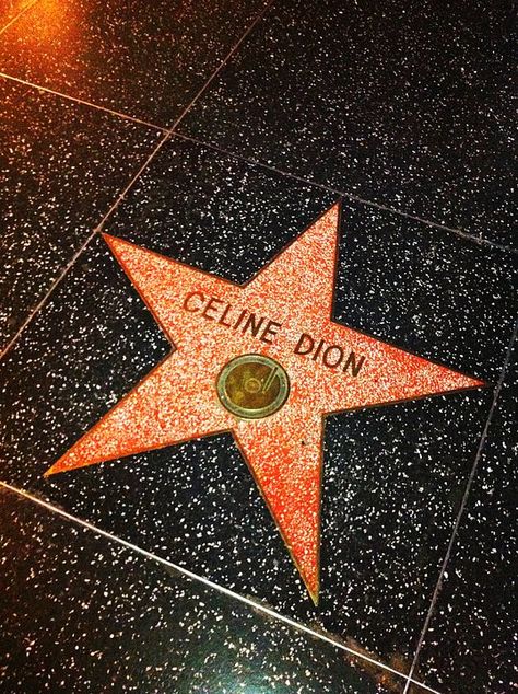 thats right Celine Dion Wallpaper, Celion Dion, Céline Marie Claudette Dion, Celebrity Stars, Hollywood Walk Of Fame Star, Beautiful Voice, Types Of Music, Hollywood Walk Of Fame, Celine Dion