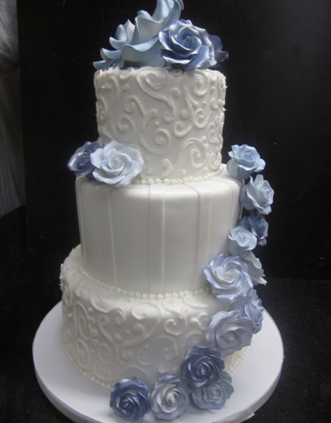 Light Blue And Silver Wedding, Conformation Party, Light Blue Wedding Cake, Quince Cakes, Quince Cake, Color Cake, Blue White Weddings, Quinceanera Cakes, Blue Quince