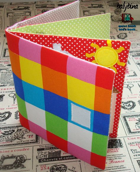 Quiet Book Binding l Simple Way Busy Book Binding Ideas, Quiet Book Binding Ideas, Quiet Book Binding, Easy Diy Felt Quiet Book, How To Bind A Quiet Book, Fabric Sensory Book, Soft Baby Books To Sew, Binding Quiet Book, Quiet Book Tutorial