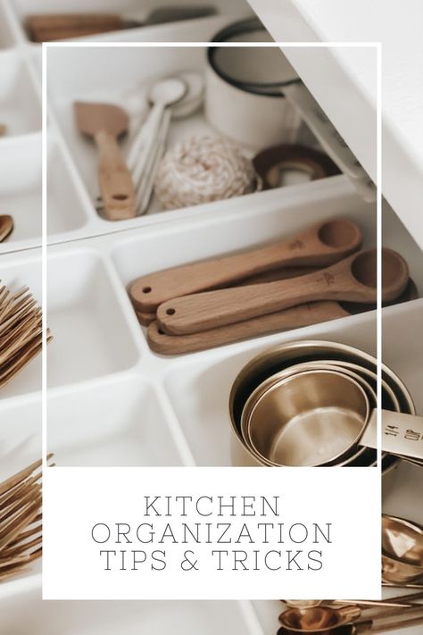 Kitchen Organization Tips, Kitchen And Pantry, Small Kitchen Organization, Neutral Kitchen, Kitchen Organization Pantry, Linen Closet Organization, Kitchen Organisation, Organizing Hacks, Kitchen Hacks Organization