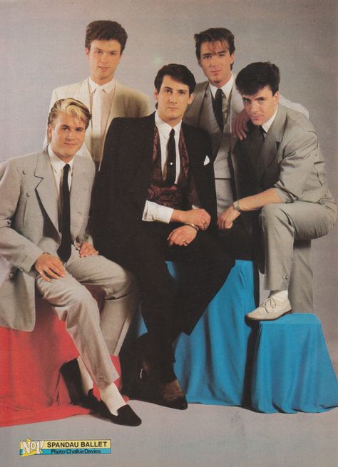 Spandau Ballet 80s, 80s Men Fashion, Tony Hadley, Spandau Ballet, Male Aesthetic, Zoot Suit, 80s Men, 80’s Fashion, 80s Bands