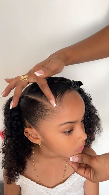 Cheer Picture Hairstyles, Nice Hairstyle, Easy Hairstyles For Kids, Braided Bun Hairstyles, Girls Natural Hairstyles, Cross Buns, Cheer Pictures, Braided Bun, Hair Pictures