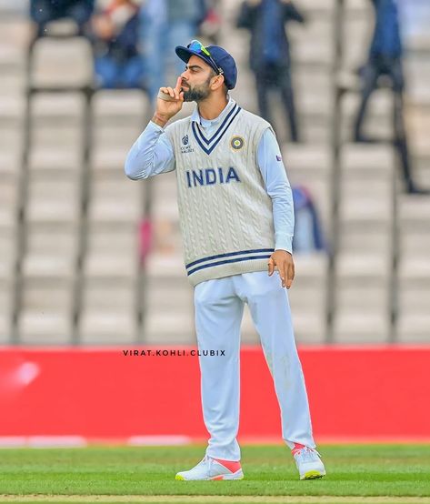 virat💪🤘60k on Instagram: "🤫 check out our page for more 💥 . . . @virat.kohli.clubix 😁✌🏻 . do follow :- @virat.kohli.clubix . stay tuned for daily hd walls 🔵FOLLOW :-…" Virat Kohli Indian Jersey, Indian Army Recruitment, Virat Kohli Portrait Photography, Republic Day Photos, Anushka Sharma And Virat, Indian Groom Dress, Ab De Villiers Photo, Cristiano Ronaldo Video, Virat And Anushka