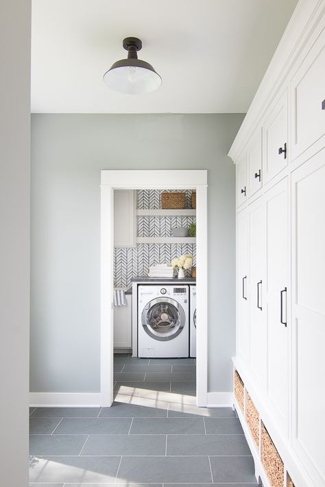 Wallpapered Laundry Room, Laundry Room Tile, Slate Tile Floor, Small Laundry Room Organization, Room Storage Diy, Laundry Room Wallpaper, Laundry Room Flooring, Mudroom Laundry Room, Laundry Room Renovation