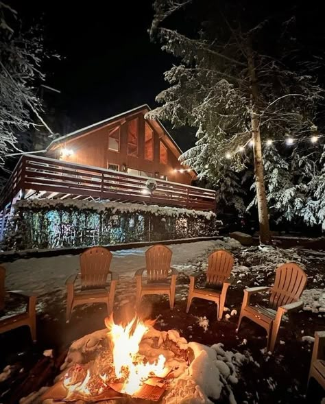 Imagine this: you, a warm mountain home, a crackling fire, and the crisp mountain air. 🌲🔥 The Pocono Mountains are calling, and there's no better time to retreat and recharge. Swipe left to check out this incredible home that offers the perfect blend of adventure and relaxation! 👉 @bookonesky 📍 Lake Harmony & Blakeslee, PA #PoconoMtns #PoconoMountains #VacationHome #HolidayGetaway Camelback Mountain Poconos, Poconos Aesthetic, Poconos Mountains, The Poconos, 2025 Spring, Camelback Mountain, Pocono Mountains, Mountains Are Calling, Ski Trip