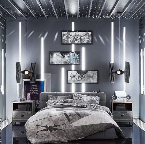 35 Awesome Star Wars Room Decor Ideas For Space Adventure | Home Design And Interior Star Wars Zimmer, Decoracion Star Wars, Star Wars Room Decor, Star Wars Bed, Star Wars Bedroom, Teenage Boy Room, Empire Design, Dorm Room Storage, Star Wars Room