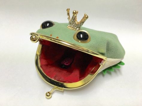 Frog King of Greed His signature move steals health and magic points Frog Bag, Frog Coin Purse Crochet Pattern, Cheap Novelty Coin Purse, Frog Coin Purse, Fish Coin Purse, Frozen Party Favors, Dead Hand, Cupcake Wraps, Princess Party Favors