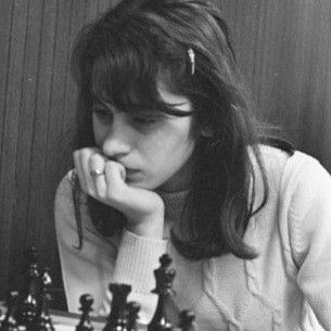 Female Chess Players, Soviet Women, Chess Aesthetic, Camera Film, Chess Players, The Secret History, Junk Drawer, Black N White, 인물 사진