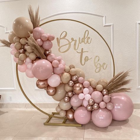 Baloon Garland, Deco Ballon, First Communion Decorations, Communion Decorations, Bridal Shower Balloons, Bride Shower, Balloon Display, Birthday Party Theme Decorations, Birthday Balloon Decorations