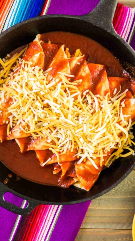 Authentic Enchilada Recipe, Frozen Enchiladas, Enchiladas Recipes, How To Make Enchiladas, Ham In The Oven, Broasted Chicken, How To Make Flour, Chicken Enchilada Bake, Enchilada Bake