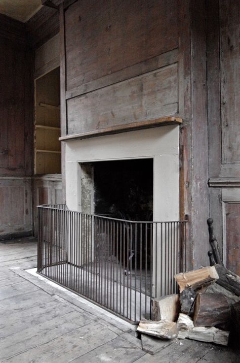 Jacobean House, Georgian Fireplaces, Derelict House, Georgian Interiors, Georgian House, Inglenook Fireplace, Country House Interior, Freestanding Fireplace, Timeless Interiors