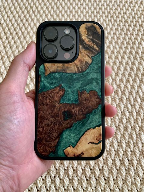 Wood Phone Case by Carved for a Touch of Nature in Your Life: Unique, handmade wooden cases you'll be proud to carry - I was so excited when my package from Carved showed up at my door. It had been a couple of months or so since I was first introduced to the brand, and I had been on their site multiple times seeing what kind of wonders they were cranking out each day. Do wood cases protect phones? This is a pretty common question when it comes to wooden phone cases, so I wanted to address it. Wood Phone Accessories, Eco Friendly Phone Case, Resin Mobile Case, Wooden Phone Case, Wood Phone Case, Wood Case Iphone, Rv Accessories, Wood Case, Phone Protection