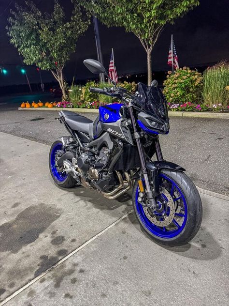 Yamaha Mt 09, Mt 09, Gen 1