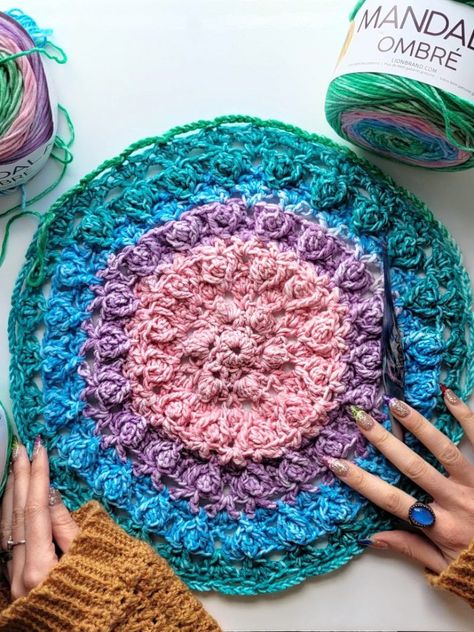 Circle Blanket, Round Blanket, Yarn Patterns, Ombre Yarn, Crochet Blocks, Fun Crochet, Afghan Patterns, Lion Brand Yarn, Lion Brand