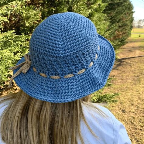 Sombrero telma Patrón de crochet verano | Blog — Handwork Diy Hat Crochet Tutorial, Diy Crochet Christmas, Witch Hat Crochet, Crochet Lanyard, Crochet Fall Decor, Crochet Hand Warmers, Pumpkin Crochet, Easy Crochet Hat, Fall Crochet