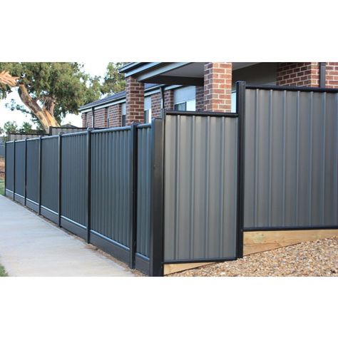 Privacy Mesh Fence Ideas, Mesh Fence Ideas, Sheet Metal Fence, Black Aluminum Fence, Decorative Garden Fence, Metal Fences, Law Practice, Wood Fence Design, Mesh Fence