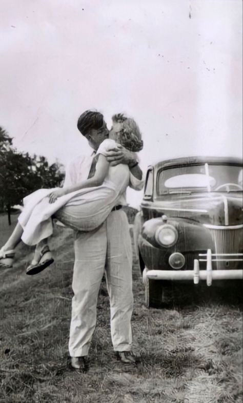 50s Romance, 60s Couple, Richard Winters, 1950s Love, Old Fashioned Love, Rare Features, Vintage Couples, Old Couples, My Kind Of Love