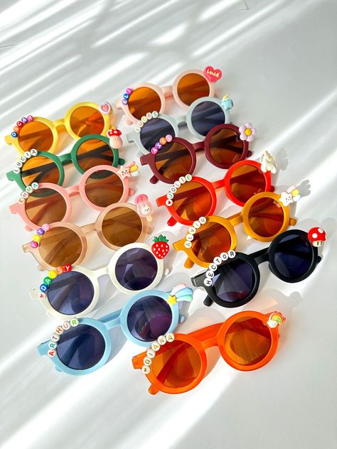 🌸 Flower Sunglasses for Kids - Personalized High Quality Toddler Gift 🌸 Introducing our Kids Personalized High Quality Sunglasses, the perfect accessory for your little one's sunny adventures! 🌞👓 These Custom Sunglasses for Kids are not only stylish but also provide the ultimate UV protection for their precious eyes. A must-have Toddler Gift for any occasion, whether it's a Birthday Gift or just a little something special. 🎁✨ These adorable Flower Sunglasses are sure to be a hit with your ... Sunglasses For Kids, Flower Sunglasses, Baby Sunglasses, Colorful Frames, Custom Sunglasses, Toddler Gift, Kids Glasses, Superhero Theme, Kids Sunglasses