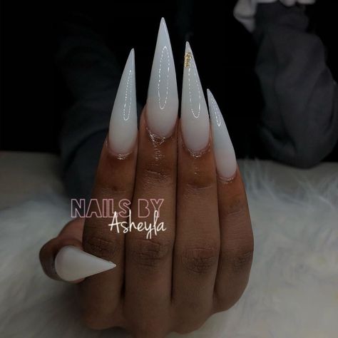 Stiletto Nails Milky White, Long Milky White Nails, Milky White Stiletto Nails, White Stiletto Nails, Acrylic Nails Stiletto, Era Aesthetic, Healing Era, Sharp Nails, Summer Acrylic