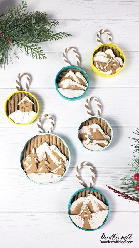 How to Make Jar Lid Ornaments Jar Lid Ornaments, Lid Ornaments, Jar Lid Crafts, Recycled Christmas Decorations, Mason Jar Lids Ornaments, Easy Christmas Ornaments, Diy Christmas Tree Ornaments, Handmade Christmas Tree, Mason Jar Lids