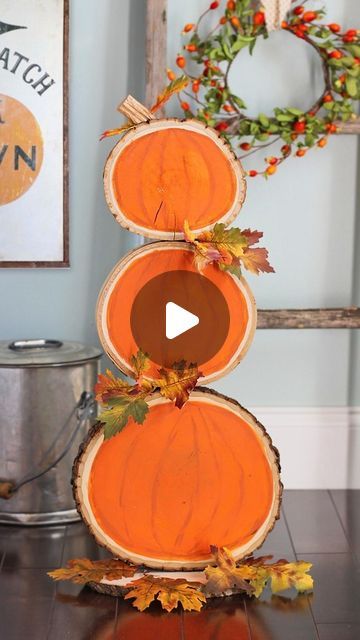 Jennifer - Crafts | DIY Home | Recipes on Instagram: "Reversible wood slice snowman and pumpkins. It’s just such a fun craft! #crafts #fallcrafts #diycrafts #diydecor #woodcrafts #thecraftpatch" Reversible Snowman And Pumpkin, Wood Slice Snowman, Pumpkin Snowmen, Creative Stuff, Fun Craft, Girls Weekend, Simple Diy, Wood Slices, Home Recipes