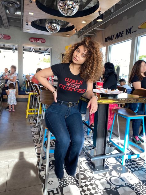 Crystal Westbrooks Instagram, Crystal Westbrooks, Street Style Aesthetic, Red Brown Hair, Fashion Fits, Cute Fits, Red Brown, Brown Hair, Character Inspiration