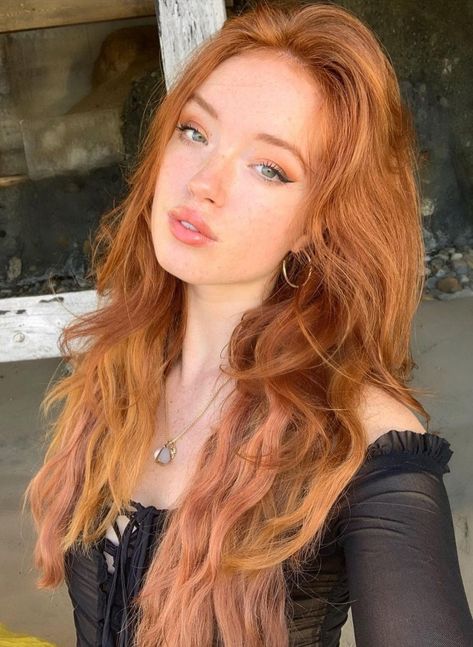 RILEY RASMUSSEN // Beautiful Redheads // ig:rileyrasmussen // Red Hair Don't Care // Pretty Redhead Riley Rasmussen, Redhead Models, Red Haired Beauty, Beautiful Red Hair, Ginger Girls, Redhead Beauty, Redhead Girl, Strawberry Blonde, Ginger Hair