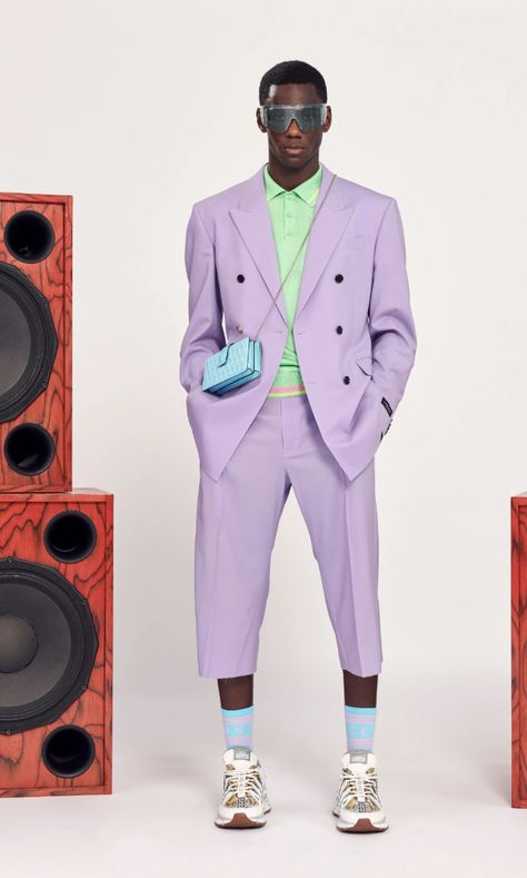 Men Fashion Colorful, Colorful Mens Fashion, Versace Resort, Bright Colors Fashion, Outfit Retro, Purple Suits, Mens Editorial, Mens Fashion Inspiration, Skating Outfits