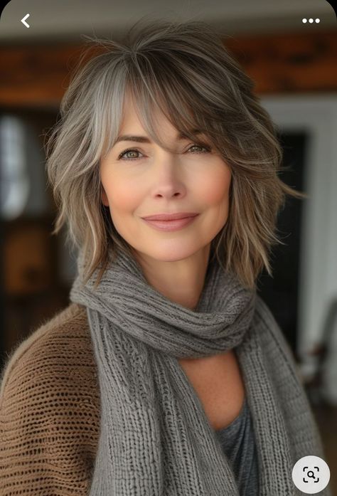 Kadeřnické Trendy, Shaggy Short Hair, Messy Short Hair, Hairdos For Short Hair, Bob Hairstyles For Fine Hair, Women's Hairstyles, Haircuts For Medium Hair, Penteado Cabelo Curto, Hairstyles Long