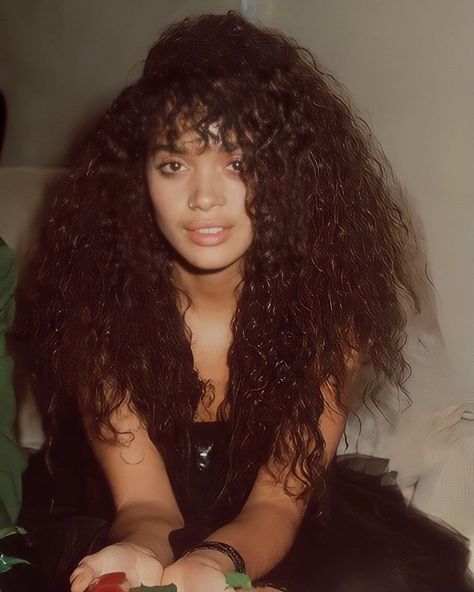 lisa bonet fanpage on Instagram: “💜” Hairstyles Curly Hair Black Women, 90s Lisa Bonet, Lisa Bonet Aesthetic, Black Hairstyles Curly, Lisa Bonet 80s, Lisa Bonet Style 90s Curly Hair, 90s Black Hairstyles, 80s Curly Hair, 90s Hairstyles Curly Hair