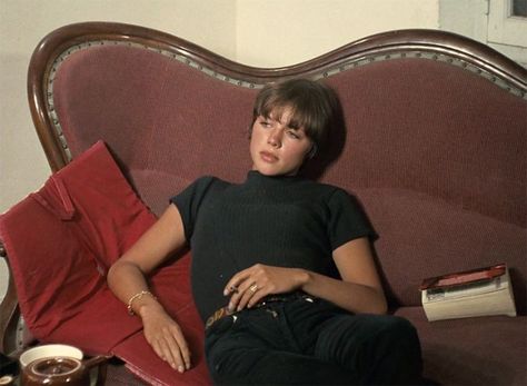 French New Wave, French Cinema, Bridget Jones, Film Inspiration, Jane Birkin, Rest And Relaxation, French Girl, Film Stills, My Vibe