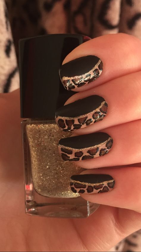 Black And Glitter Nail Designs, Leopard Print Nails Glitter, Copper Nails Designs, Ombre Gel Nails, Cheetah Nail Designs, Cheetah Print Nails, Fancy Nail Art, Animal Print Nails Art, Peacoat Men